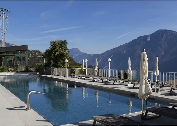 Piccola Italia - Sul Garda 4*