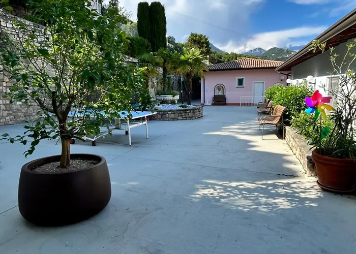 Piccola Italia - Sul Garda Apartahotel 4*