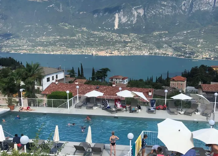 Apartahotel Piccola Italia - Sul Garda Tremosine