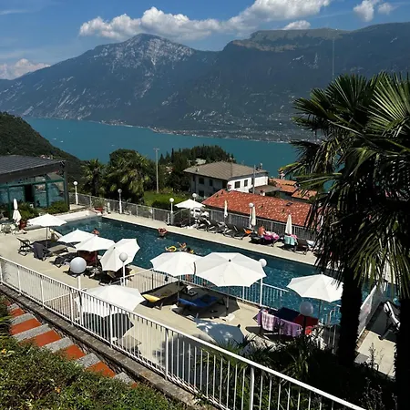 Piccola Italia - Sul Garda Aparthotel Tremosine